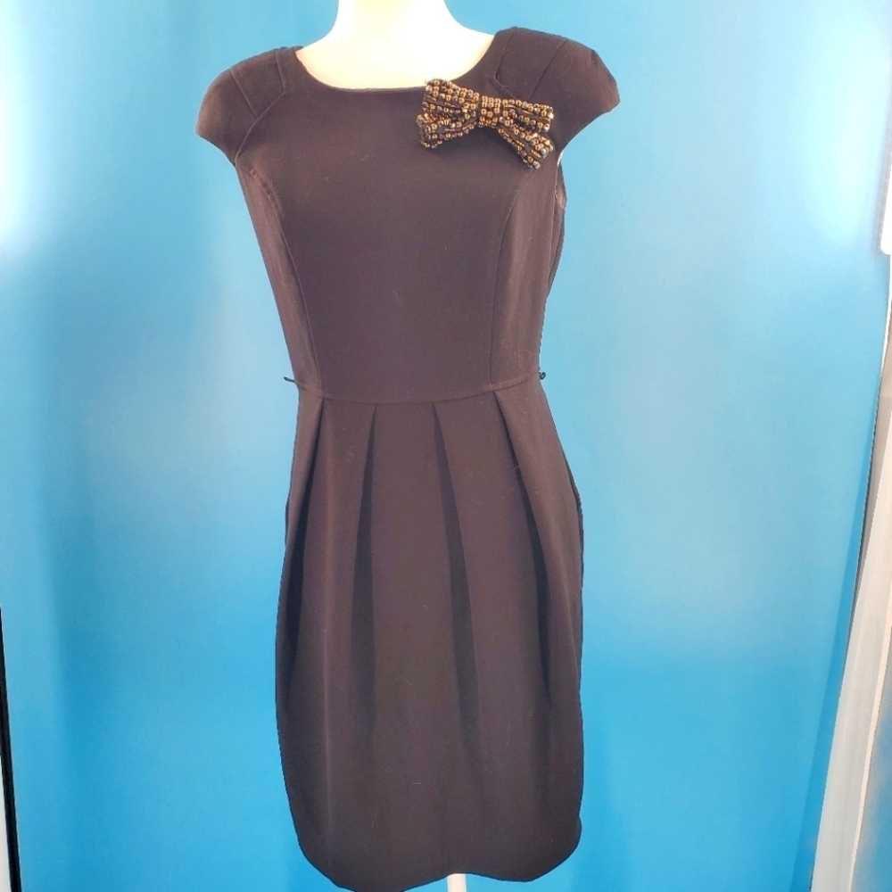 Eva Franco mid-length black cocktail dress with bow